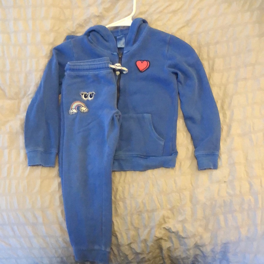 Sweat suit size 5